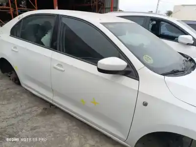 Second-hand car spare part front right door for skoda rapid ambition oem iam references 5ja831052c  