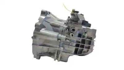 Second-hand car spare part gearbox for ssangyong tivoli crystal 4x2 oem iam references 3102035021  