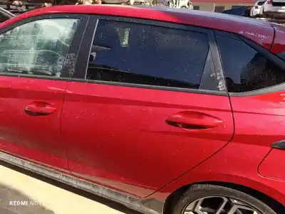 Автозапчасти б/у задняя левая дверь за hyundai i20 (bc3) n line mild-hybrid 100 cv / 74 kw ссылки oem iam 77003q0000