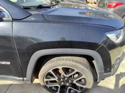 Peça sobressalente para automóvel em segunda mão guarda-lamas dianteiro direito por jeep compass ii limited 4x2 referências oem iam 68243850aa