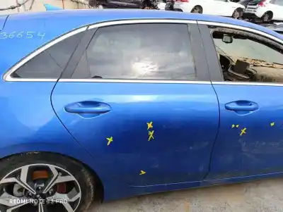İkinci el araba yedek parçası ARKA SAG KAPI için KIA CEED  OEM IAM referansları 77004J7000  