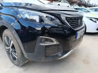 Pièce détachée automobile d'occasion LE PARE-CHOC AVANT pour PEUGEOT 5008  Références OEM IAM 1617976380  