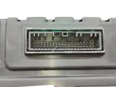 Peça sobressalente para automóvel em segunda mão quadrante por dacia duster ii comfort referências oem iam 248093720r  