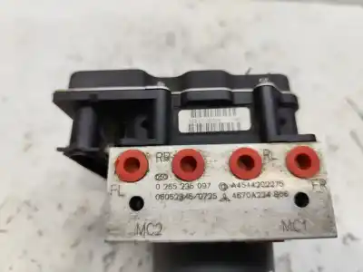 Peça sobressalente para automóvel em segunda mão abs por smart forfour cdi (50kw) referências oem iam a4544202275  