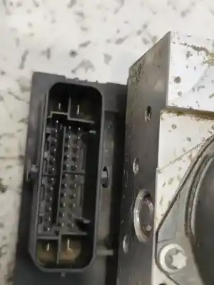 Peça sobressalente para automóvel em segunda mão abs por citroen c4 lim. collection referências oem iam 9677024980  