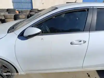 Second-hand car spare part left front door for kia ceed drive oem iam references 76003j7000