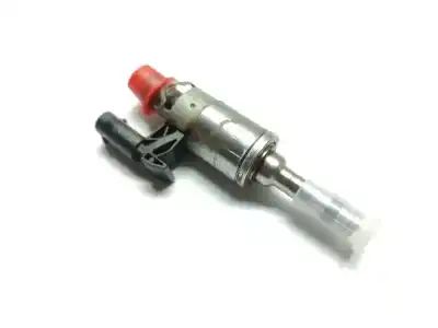 Second-hand car spare part injector for seat leon st (5f8) 1.4 tsi oem iam references 0261500477 / 04e906036af