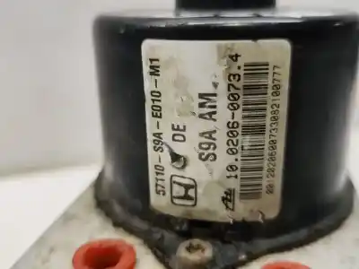 Peça sobressalente para automóvel em segunda mão abs por honda cr-v (rd8) es referências oem iam 57110s9ae010  