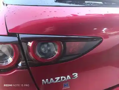 Автозапчасти б/у ВНУТРЕННИЙ ЛЕВЫЙ ЗАДНИЙ ФОНАРЬ за MAZDA 3 BERLINA (BP)  ссылки OEM IAM BCKC513G0  