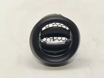 İkinci el araba yedek parçası havalandirma izgarasi için renault captur life oem iam referansları 687608143r