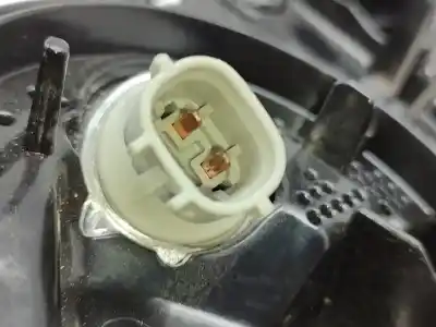 Автозапчасти б/у внутренний левый задний фонарь за toyota c-hr (x10) hybrid active 122 cv / 90 kw ссылки oem iam 81590f4120