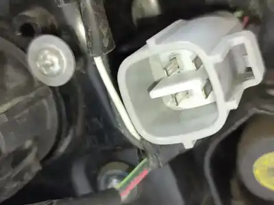 Автозапчастина б/у правий ліхтар для toyota c-hr (x10) hybrid active 122 cv / 90 kw посилання на oem iam 81550f4010