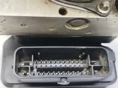 Pezzo di ricambio per auto di seconda mano abs per iveco daily furgón fg 33 s ... v batalla 3000 riferimenti oem iam 5801815699  