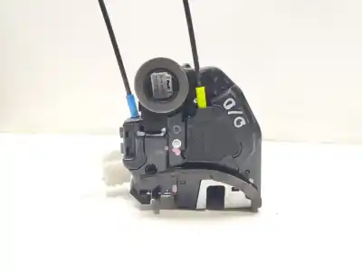 Автозапчастина б/у замок заднього правого дверя для toyota c-hr (x10) hybrid active 122 cv / 90 kw посилання на oem iam 69050f4010  