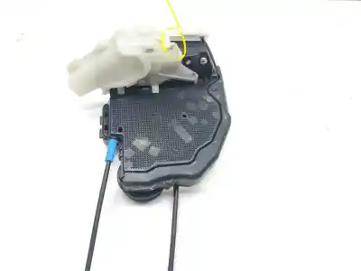 Автозапчастина б/у замок заднього правого дверя для toyota c-hr (x10) hybrid active 122 cv / 90 kw посилання на oem iam 69050f4010  