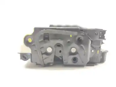 Second-hand car spare part front right door lock for skoda fabia combi active oem iam references 6v1837016a  