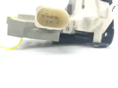 Автозапчастина б/у замок передніх дверей лівий для audi a1 sportback (8xa) attraction посилання на oem iam 8x1837015a  