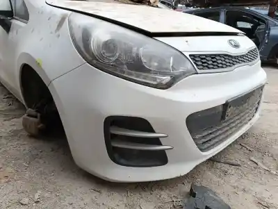 Tweedehands auto-onderdeel VOORBUMPER voor KIA RIO  OEM IAM-referenties 865111W700  