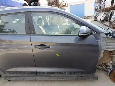 Second-hand car spare part FRONT RIGHT DOOR for HYUNDAI TUCSON  OEM IAM references 76004D7000  