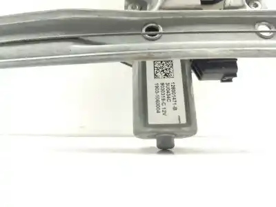 Автозапчасти б/у регулятор стекла переднего правого за RENAULT CAPTUR Limited 118 CV / 87 KW ссылки OEM IAM 807200713R  