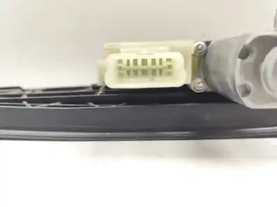 Pièce détachée automobile d'occasion Léve Glace Avant Droit pour RENAULT CAPTUR II INTENS 91 CV / 67 KW Références OEM IAM 807203293R  