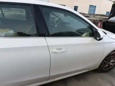 Second-hand car spare part Front Right Door for SKODA FABIA (PJ3) AMBITION 95 CV / 70 KW OEM IAM references 6VA831052A  