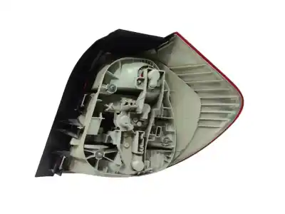 Recambio de automóvil de segunda mano de PILOTO TRASERO IZQUIERDO para BMW SERIE 1 BERLINA (E81/E87) 118d referencias OEM IAM 63216924501  