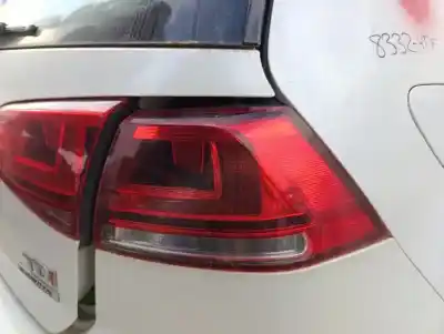 İkinci el araba yedek parçası SAG KUYRUK LAMBASI için VOLKSWAGEN GOLF VII LIM. (5G1) Sport BlueMotion OEM IAM referansları 5G0945096P  