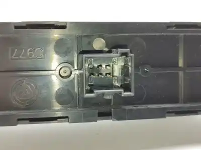 Peça sobressalente para automóvel em segunda mão INTERRUPTOR 4 PISCAS - EMERGÊNCIA por FIAT 500 (312) BERLINA CLUB 69 CV / 51 KW Referências OEM IAM 735451108  