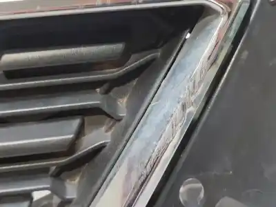 Peça sobressalente para automóvel em segunda mão GRELHA FRONTAL por SEAT IBIZA (KJ1) Style Referências OEM IAM 6F0853654D  