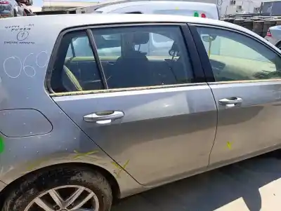 Peça sobressalente para automóvel em segunda mão PORTA DO AUTOMÓVEL TRASEIRA DIREITA por VOLKSWAGEN GOLF VII LIM. (BQ1)  Referências OEM IAM 5G4833056AC  