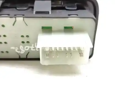 Second-hand car spare part left front power window switch for citroen c3 tonic oem iam references 98012275xt  