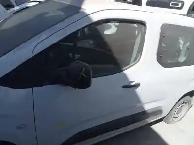 Second-hand car spare part LEFT FRONT DOOR for CITROEN BERLINGO FURGÓN  OEM IAM references 9820423380  