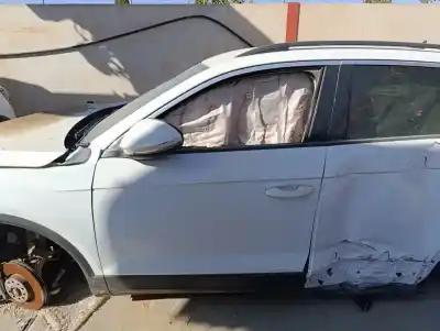 Second-hand car spare part LEFT FRONT DOOR for VOLKSWAGEN T-ROC (D11)  OEM IAM references 2GA831051AH  