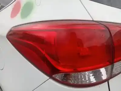 Автозапчастина б/у лівий ход ліхар для kia carens iv 1.7 crdi посилання на oem iam 92401a4010