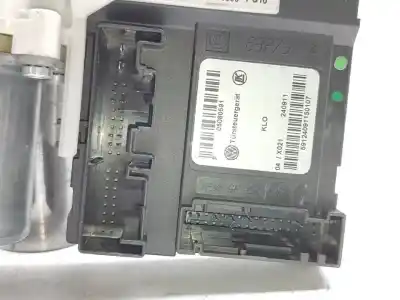 Автозапчастина б/у двигатель заднього правого скла для AUDI A3 (8P) 1.6 TDI Ambiente Посилання на OEM IAM 8P0959802F  