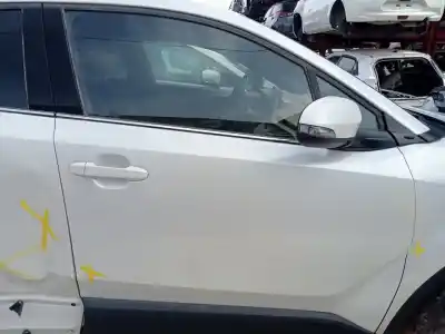 Pezzo di ricambio per auto di seconda mano Porta Anteriore Destra per TOYOTA C-HR (X10) Hybrid Active 122 CV / 90 KW Riferimenti OEM IAM 67001F4010  