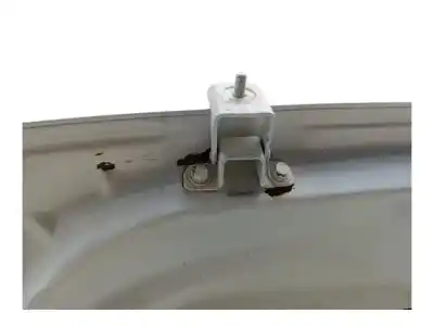 Second-hand car spare part tailgate for dacia duster ambiance 4x2 oem iam references 901003101r  