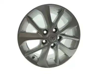 Second-hand car spare part rim for toyota auris active oem iam references 4261102e90