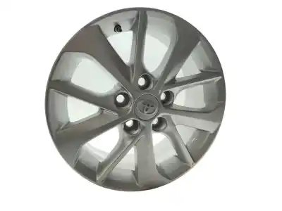 Second-hand car spare part rim for toyota auris active oem iam references 4261102e90
