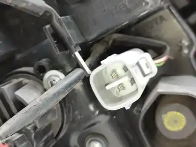 Автозапчастина б/у правий ліхтар для toyota c-hr (x10) hybrid active 122 cv / 90 kw посилання на oem iam 81550f4010  