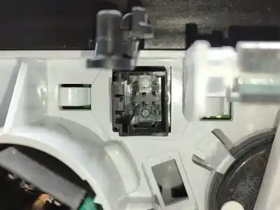 Pezzo di ricambio per auto di seconda mano controllo riscaldamento / aria condizionata per citroen c-elysée seduction riferimenti oem iam 9807081177  