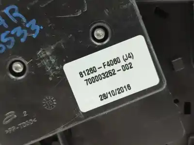 Автозапчастина б/у внутрішне світло для toyota c-hr (x10) hybrid active 122 cv / 90 kw посилання на oem iam 81260f4060