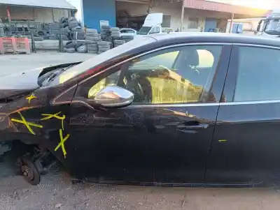 Автозапчастина б/у ПЕРЕДНІ ЛІВІ ДВЕРІ для PEUGEOT 208 Allure Посилання на OEM IAM 9807820780  