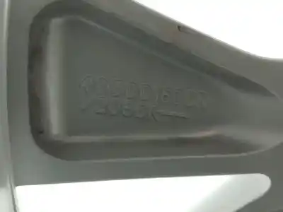 Second-hand car spare part rim for renault captur ii techno oem iam references 403009043r  