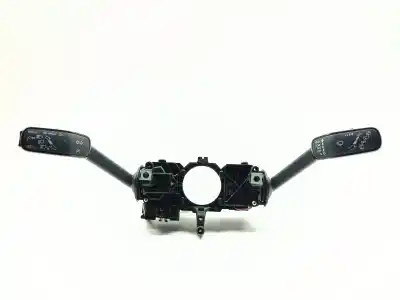 Peça sobressalente para automóvel em segunda mão  por VOLKSWAGEN POLO  Referências OEM IAM 2Q0953521T  