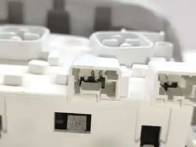 Pezzo di ricambio per auto di seconda mano luce interna per citroen c3 feel riferimenti oem iam 96754056bj  