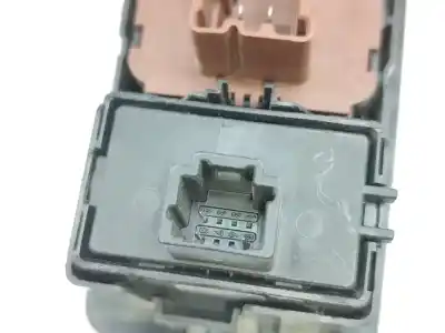 Peça sobressalente para automóvel em segunda mão botão / interruptor elevador vidro dianteiro esquerdo por renault captur dynamique referências oem iam 254118722r / 254112588r  