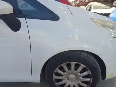 Pezzo di ricambio per auto di seconda mano PARAFANGO ANTERIORE DESTRO per FORD B-MAX (JK) 1.6 TDCI Riferimenti OEM IAM PAV11R16008AB  