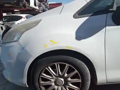 Pezzo di ricambio per auto di seconda mano PARAFANGO ANTERIORE SINISTRO per FORD B-MAX (JK) 1.6 TDCI Riferimenti OEM IAM PAV11R16009AB  